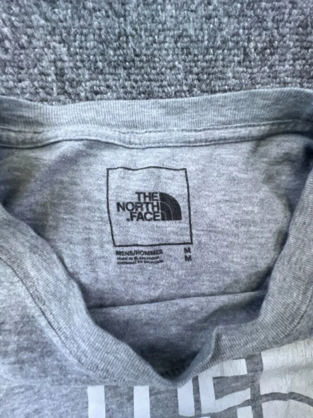 The North Face T Shirt Mens Medium Cotton Gray w Logo Short Sleeve Lightweight